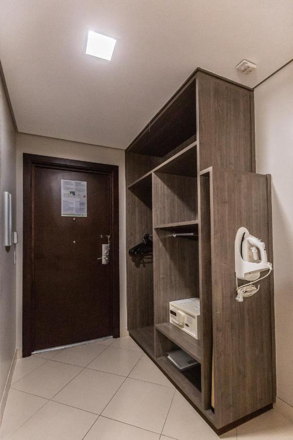 Hotel Inter Cuiaba Luaran gambar A room at the hotel