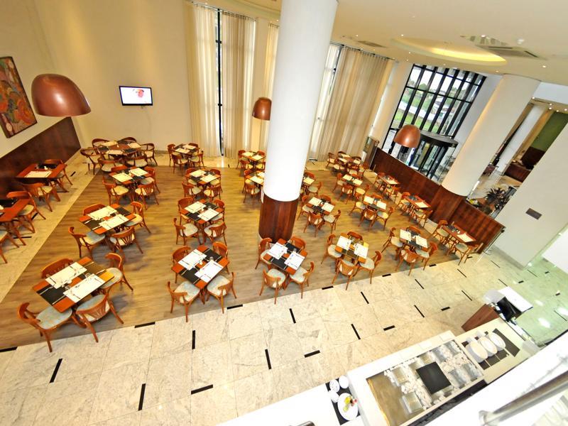 Hotel Inter Cuiaba Luaran gambar The restaurant